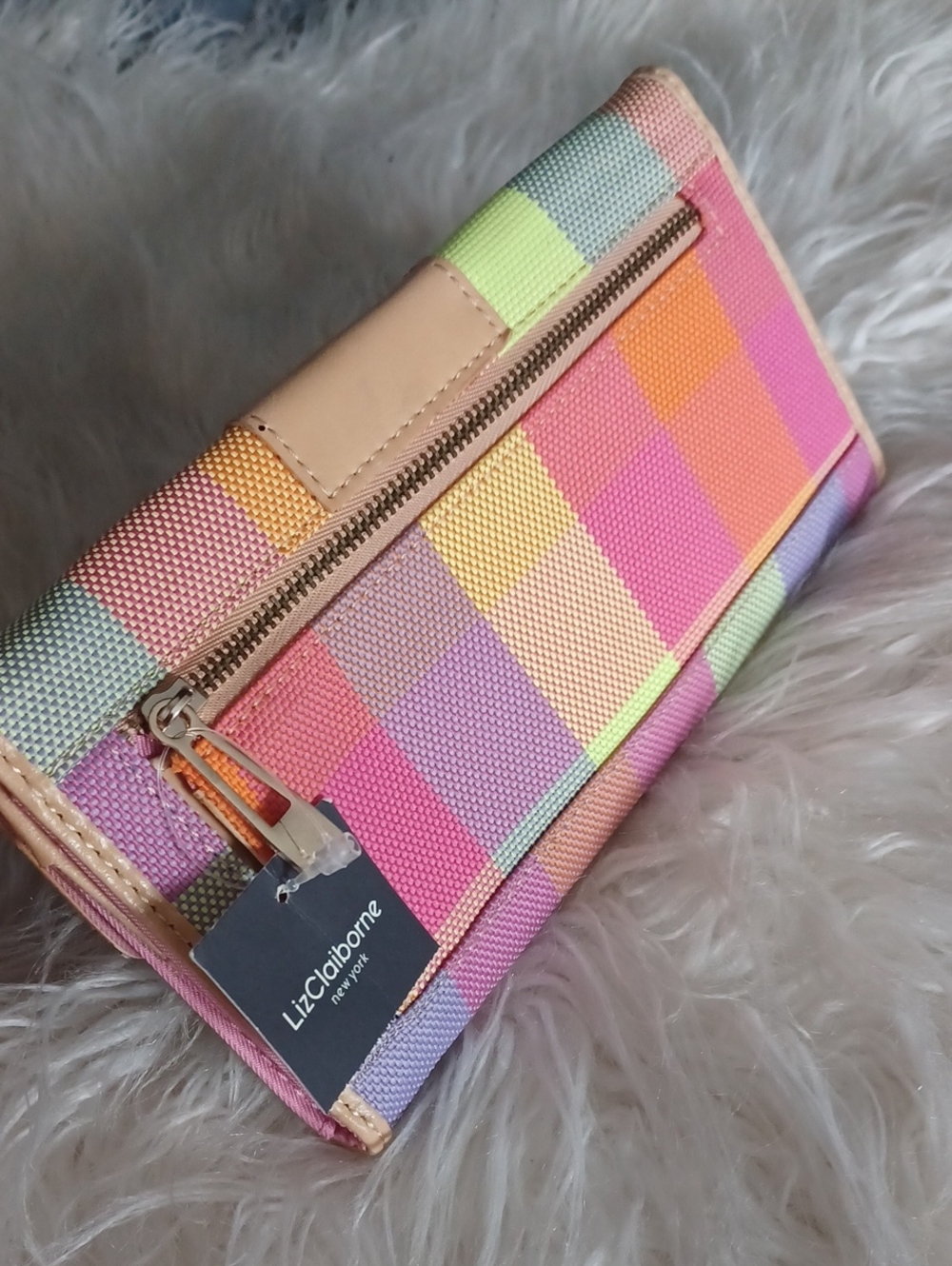 Liz Claiborne Colorful Wallet - Picture 5 of 16